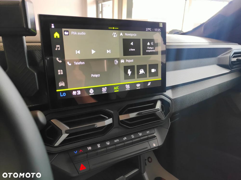 Dacia Duster 1.2 TCe Hybrid-G 150 Journey 4x4 - 24