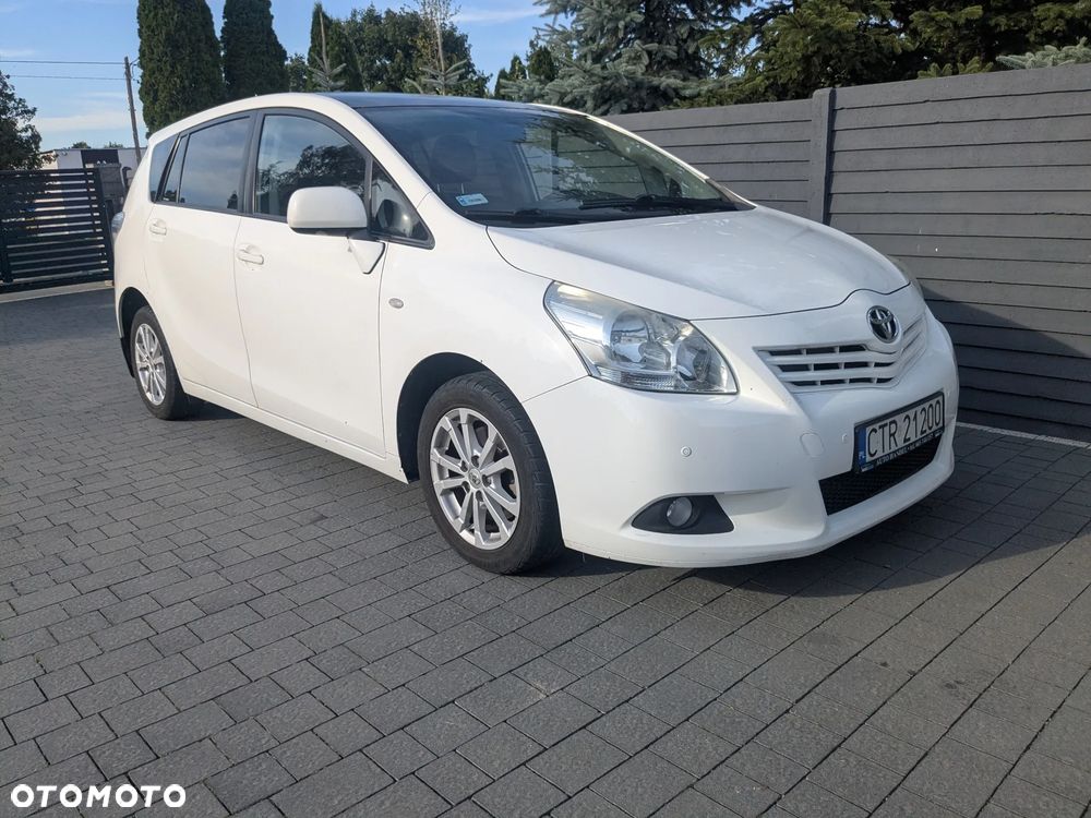 Toyota Verso 2.0 D-4D - 1