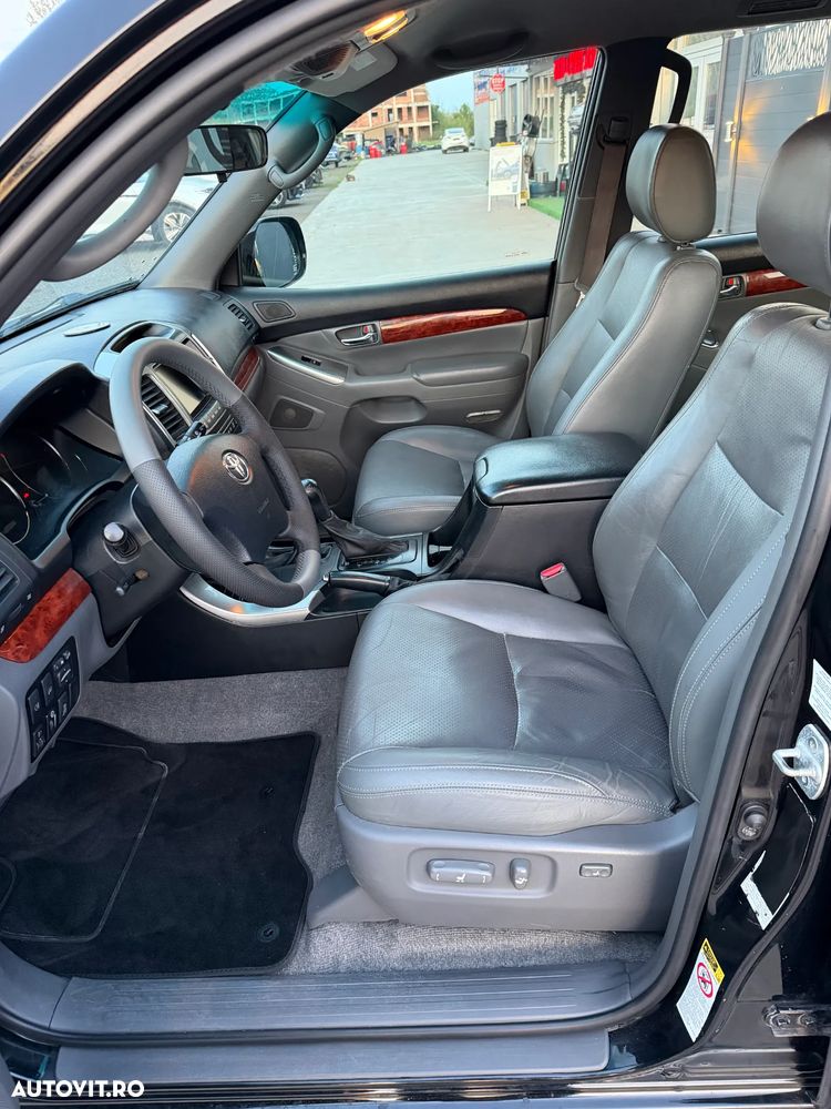 Toyota Land Cruiser 3.0 TD-4D Aut Executive - 10