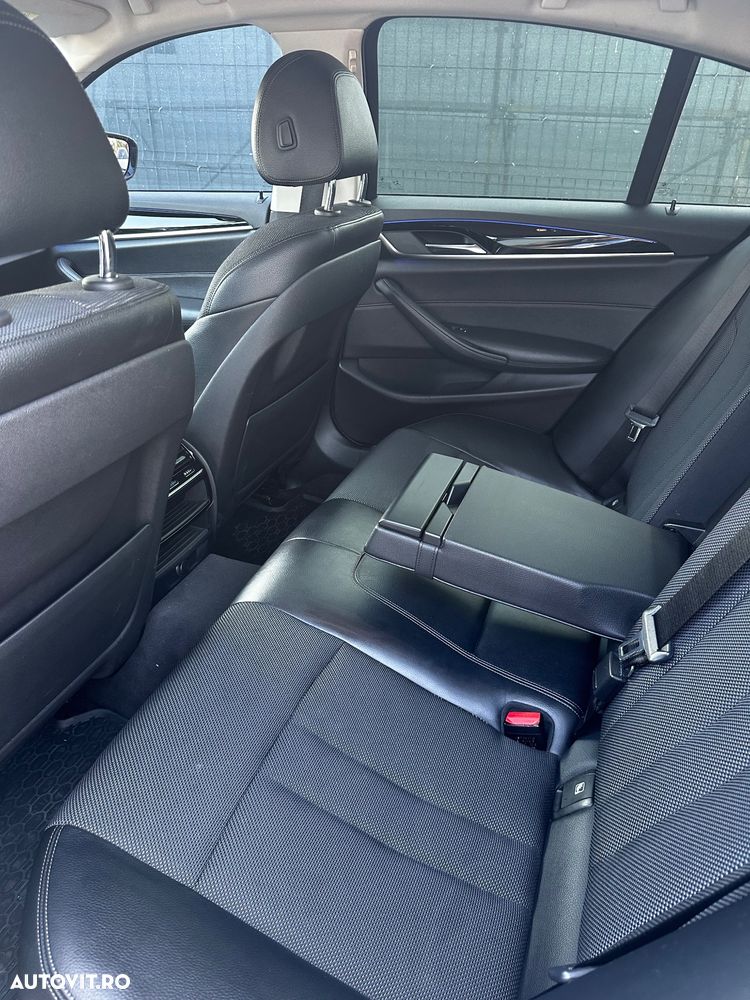 BMW Seria 5 520d xDrive Aut. Sport Line - 8