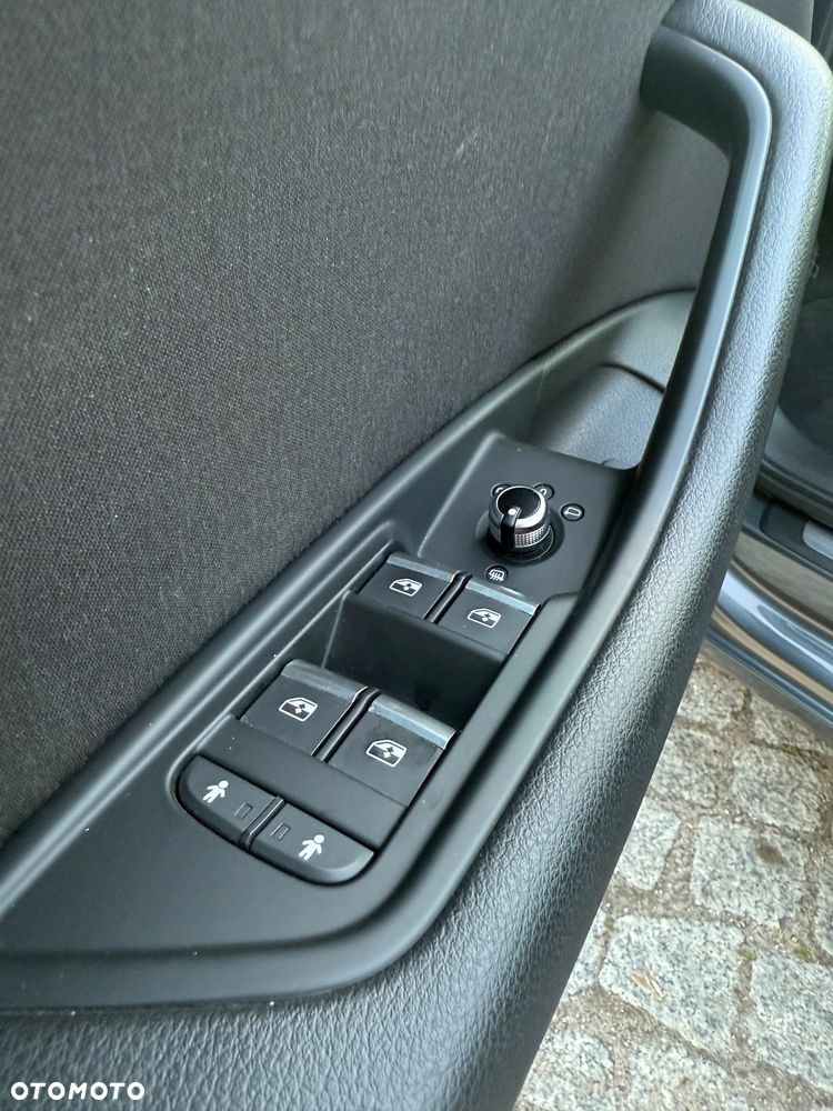 Audi A4 Avant 2.0 TDI - 14