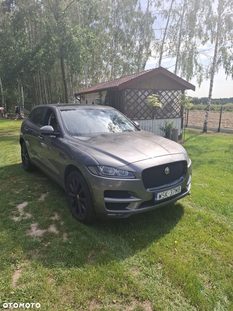 Jaguar F-Pace - 1