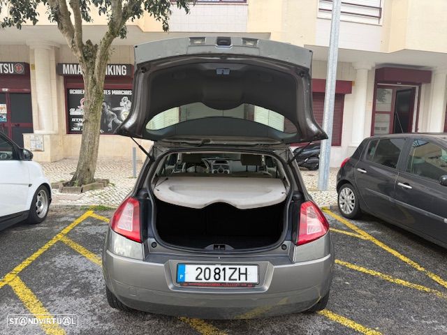 Renault Mégane 1.5 dCi Confort - 13