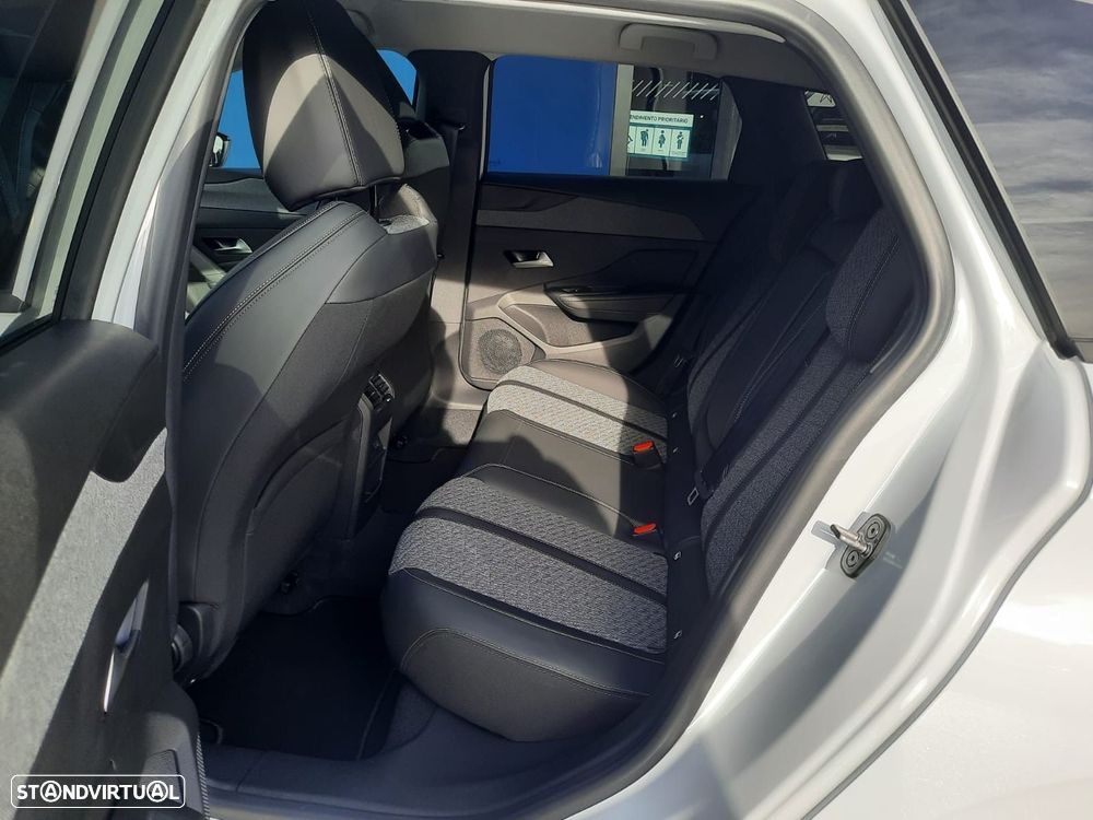 Peugeot 308 SW 1.2 Hybrid Allure e-DCS6 - 7