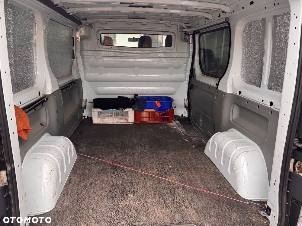 Renault Trafic - 13