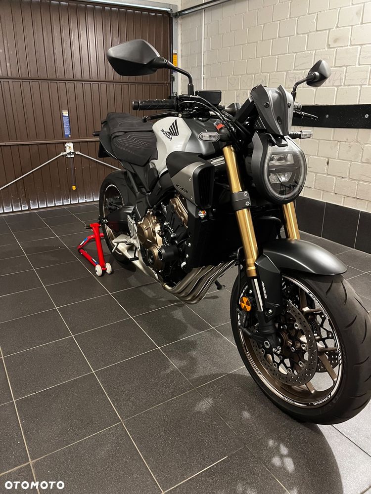 Honda CB - 2