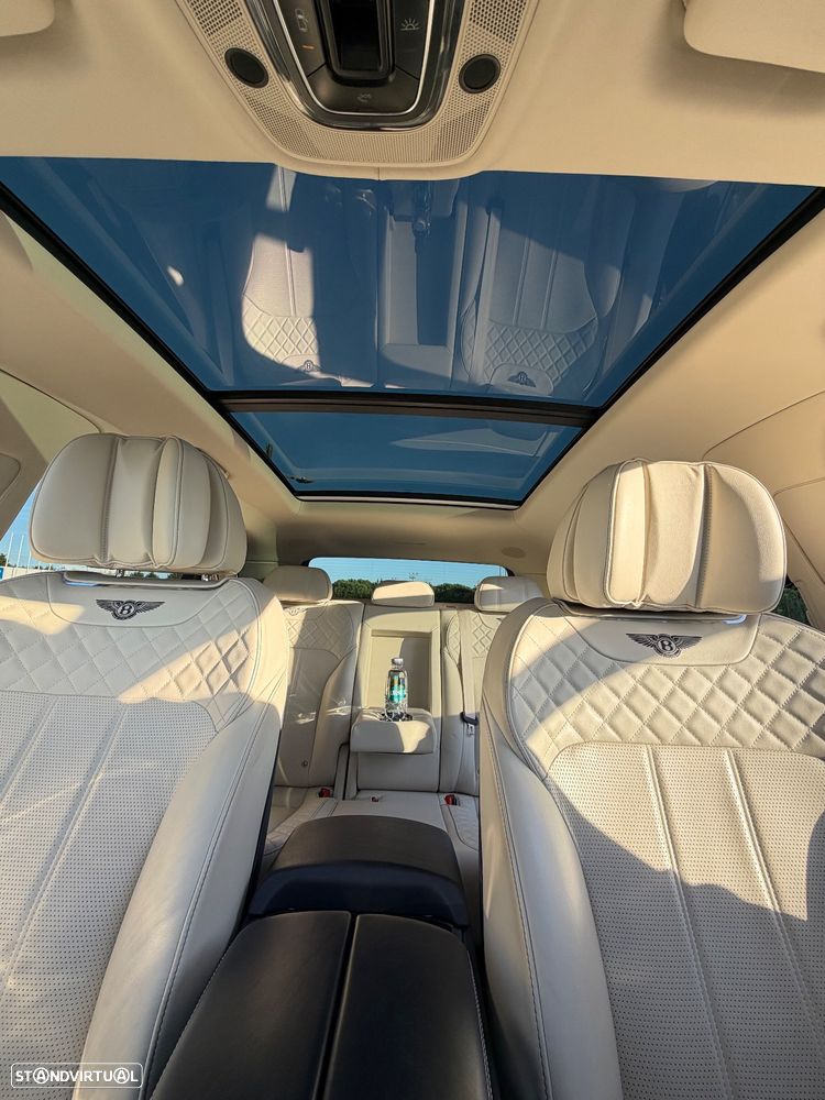 Bentley Bentayga Azure - 13
