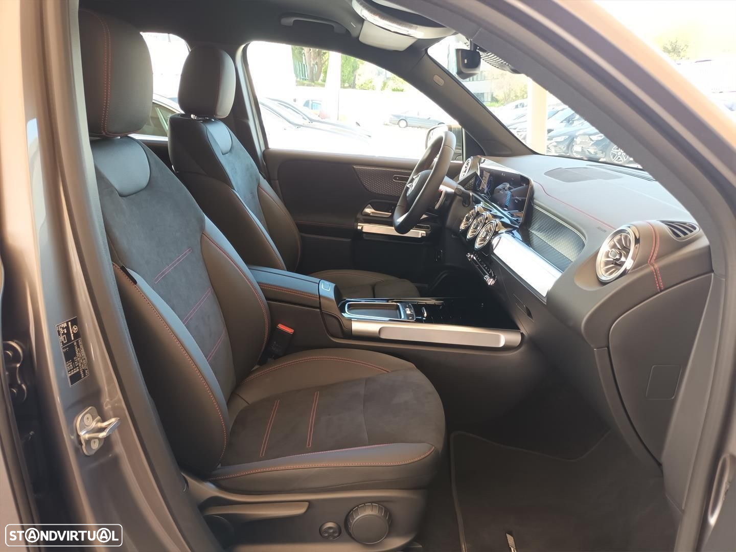 Mercedes-Benz EQB 250+ Edition - 14