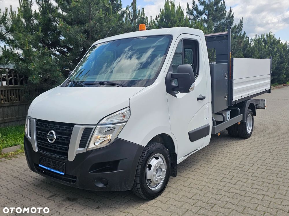 Nissan NV400 - 8