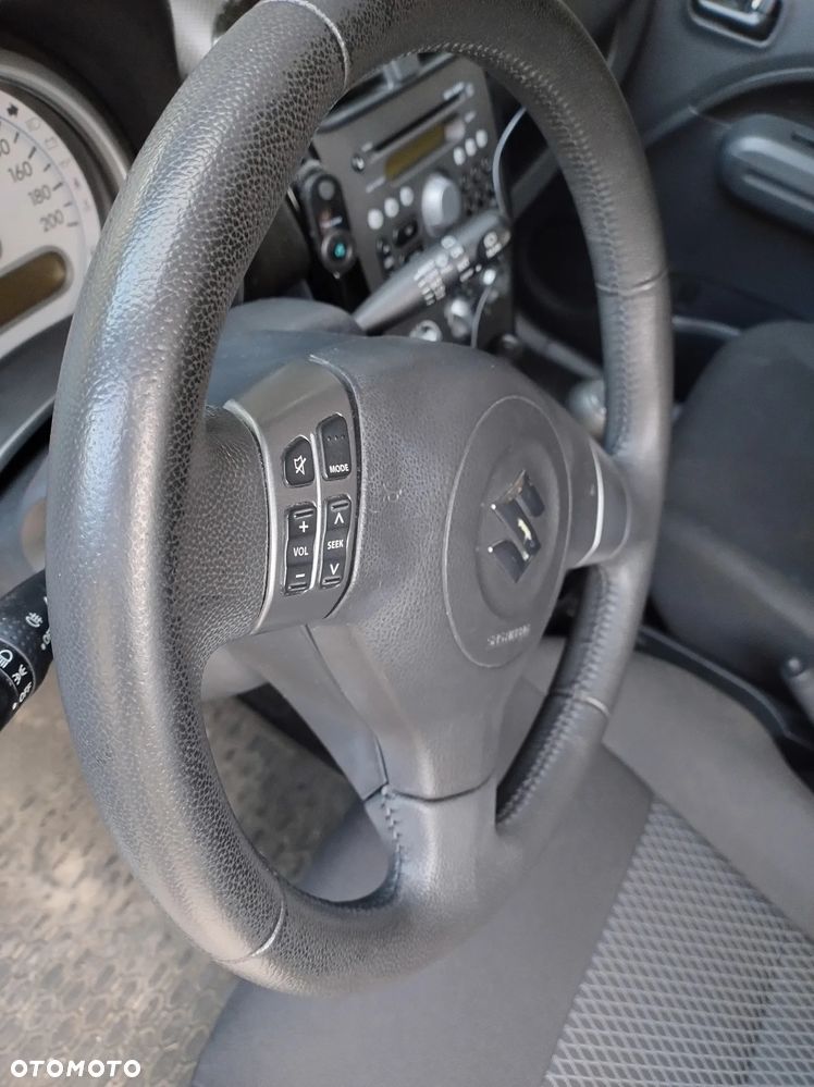 Suzuki Splash - 10