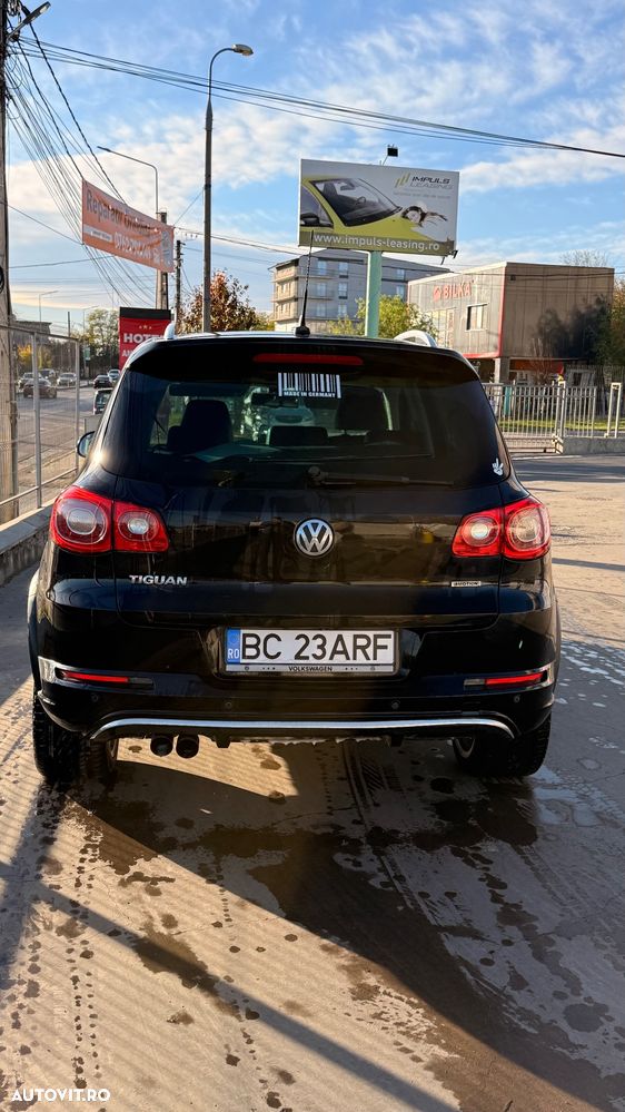 Volkswagen Tiguan 2.0 TDI 4Motion DSG Sport & Style - 8