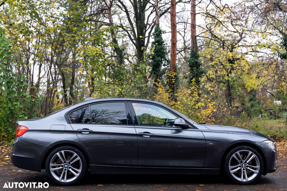 BMW Seria 3 328i Aut. Sport Line - 16