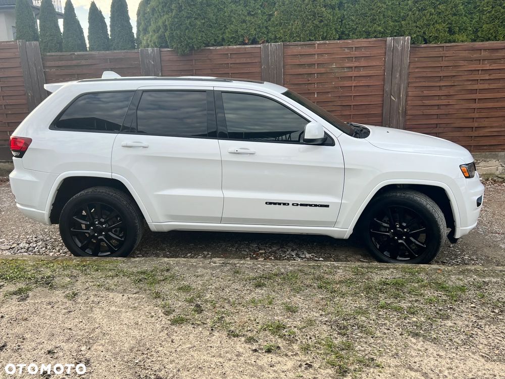 Jeep Grand Cherokee - 8