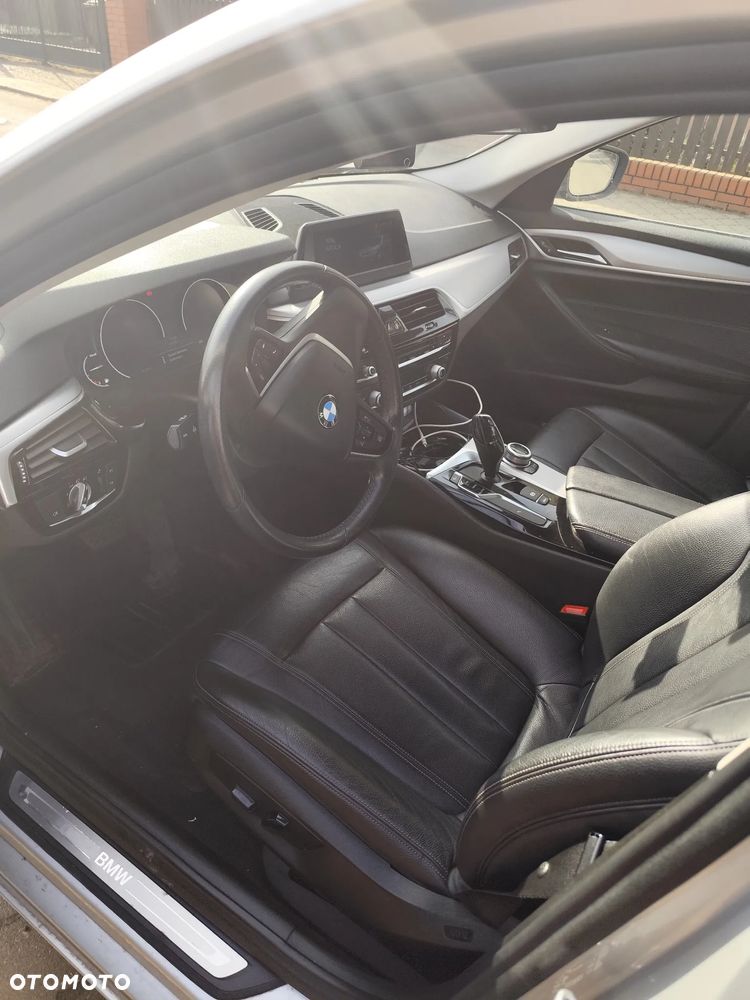 BMW Seria 5 520d Luxury Line - 8