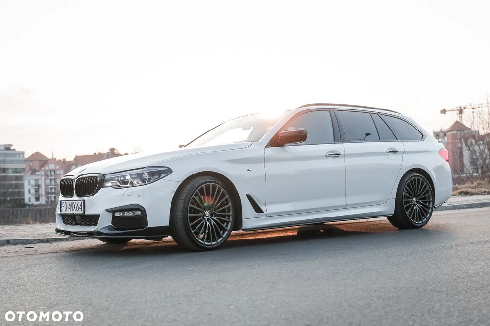 BMW Seria 5 520d M Sport - 2