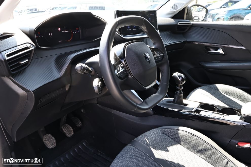 Peugeot 208 1.2 PureTech Allure - 14