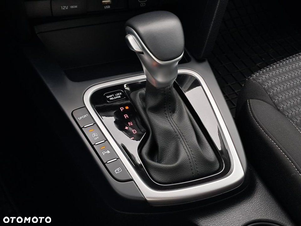 Kia Ceed - 29
