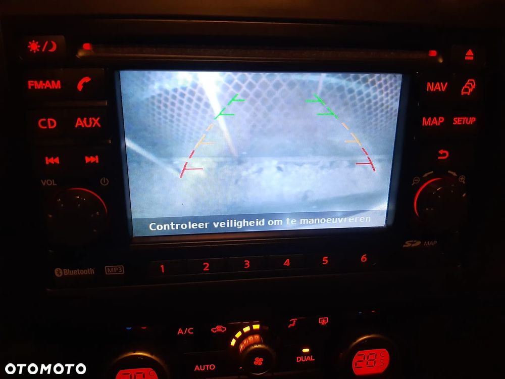 Nissan Qashqai 2.0 4 x 4 CVT tekna - 23