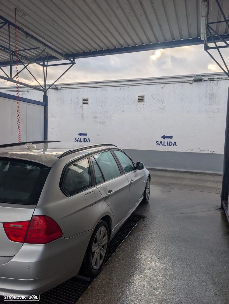 BMW 318 d Dynamic - 3