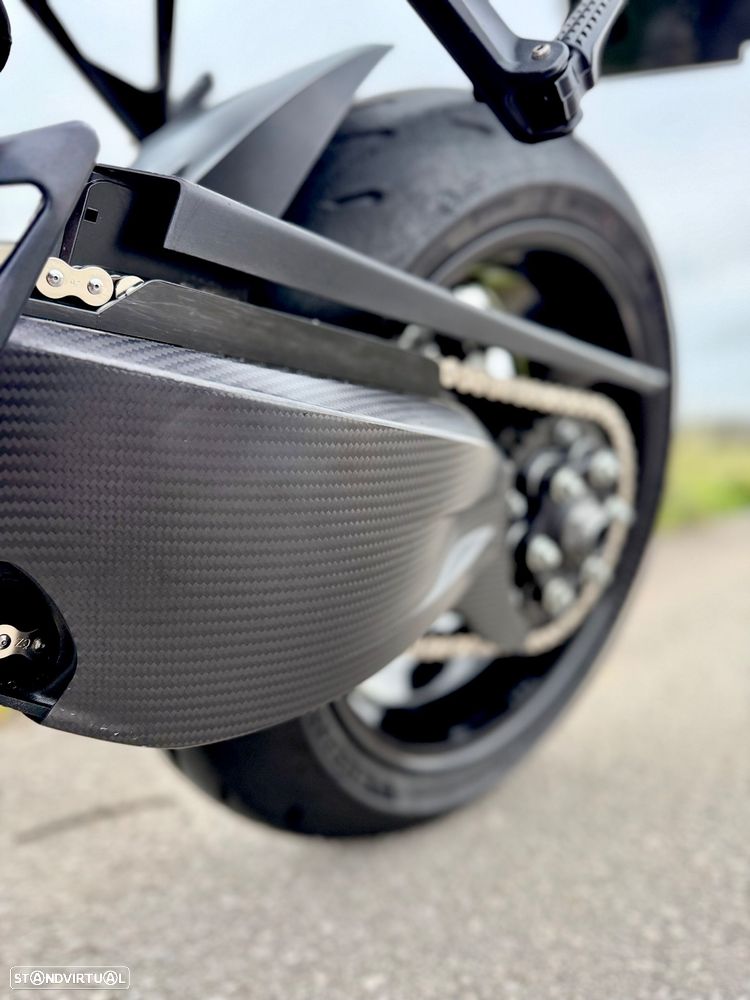 KTM Superduke 1390 R - 24