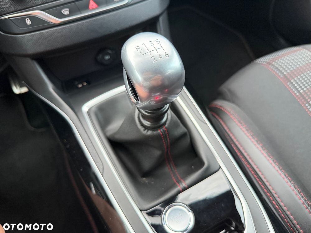 Peugeot 308 BlueHDi 150 Stop & Start GT-Line Edition - 28