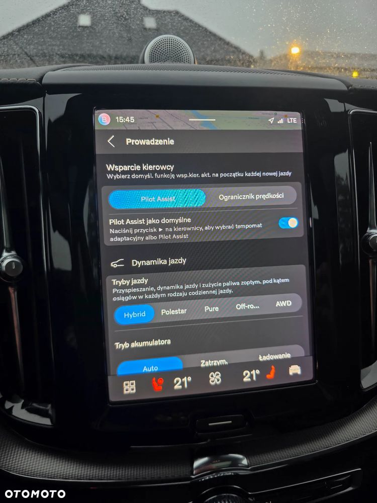 Volvo XC 60 T8 Plug-In Hybrid AWD Polestar Engineered - 31