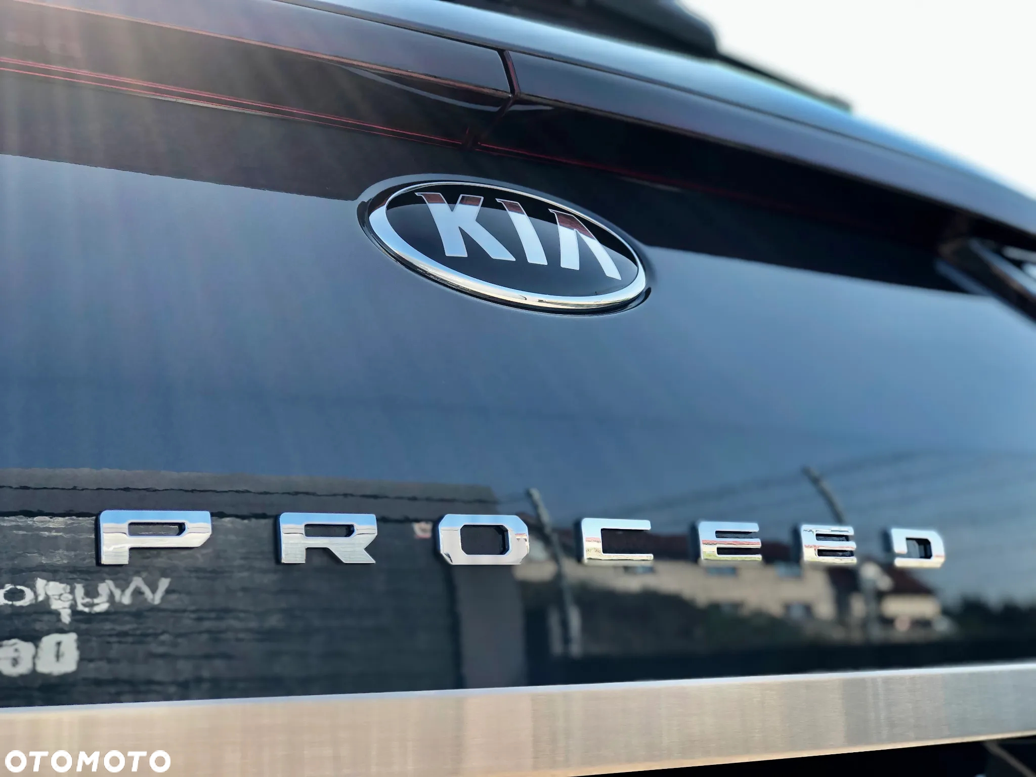 Kia ProCeed 1.6 T-GDI GT DCT - 3