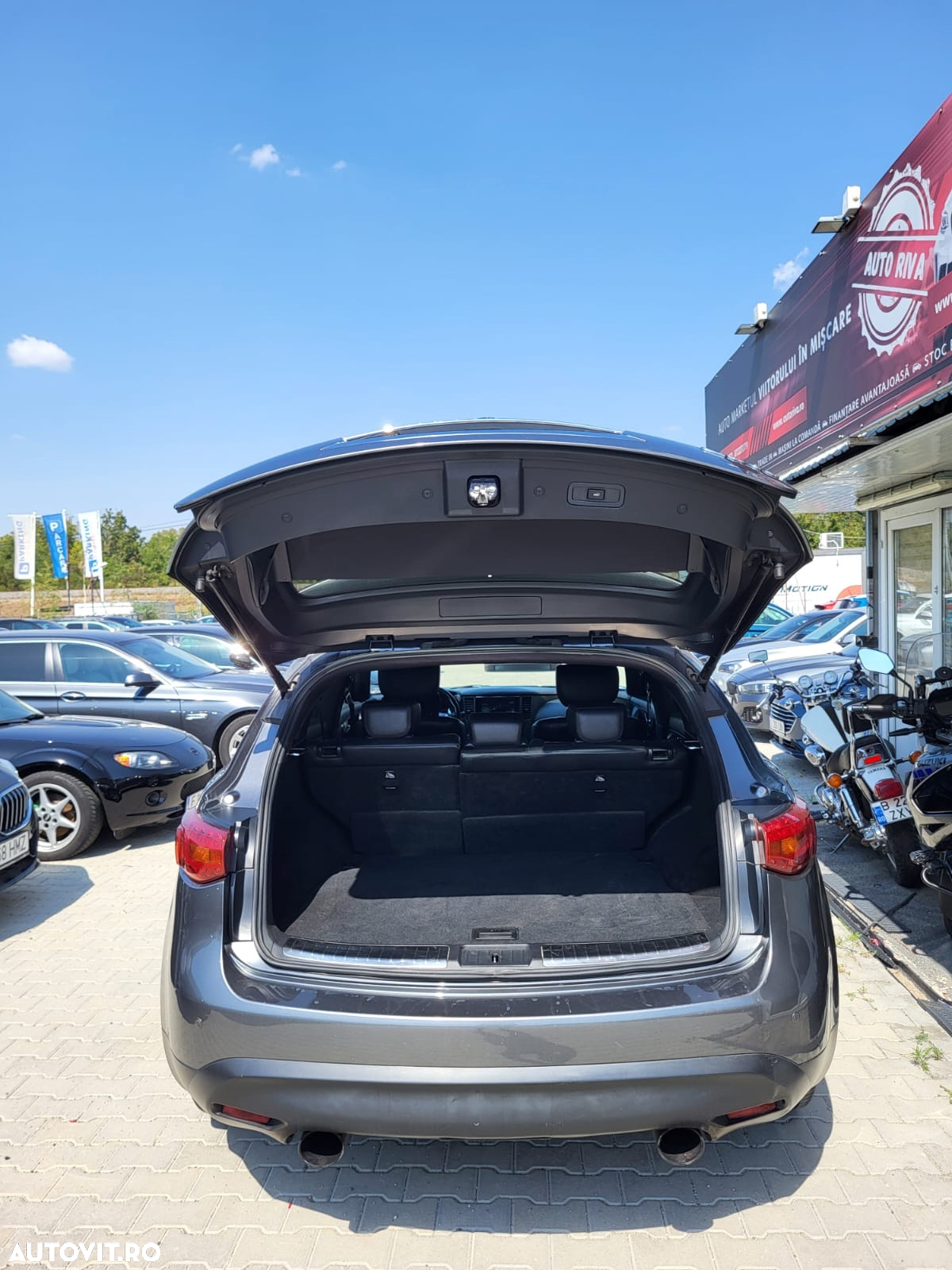 Infiniti Q70 3.0d S Premium - 21