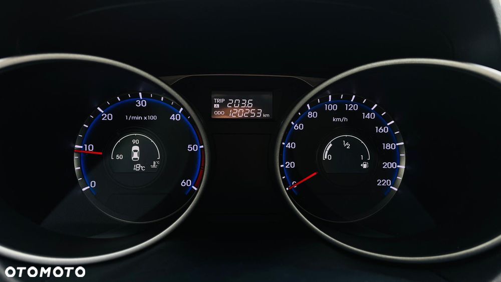 Hyundai ix35 2.0 CRDi 4WD 5 Star Edition - 28
