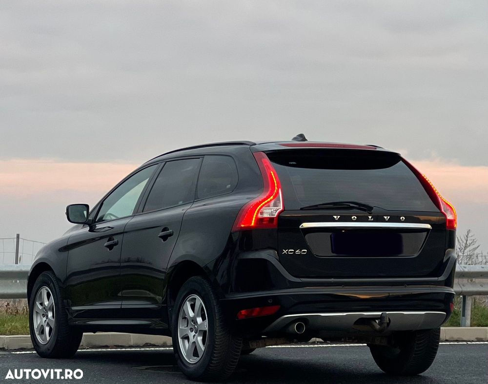 Volvo XC 60 D3 Kinetic - 4