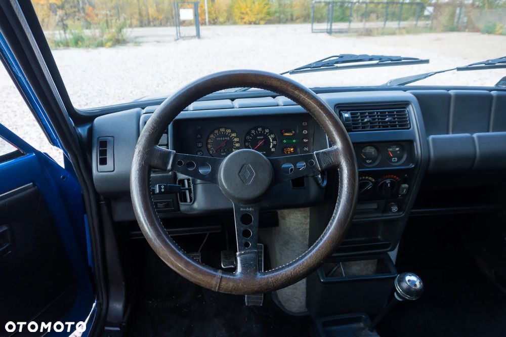 Renault 5 - 27