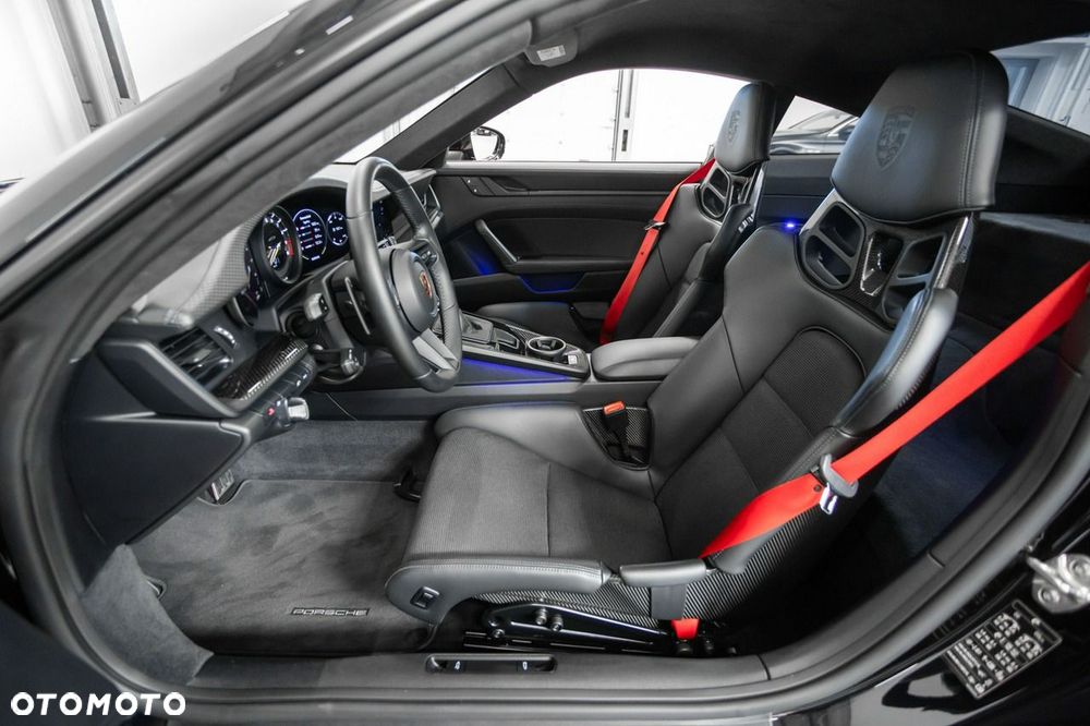 Porsche 911 GT3 Touring PDK - 24