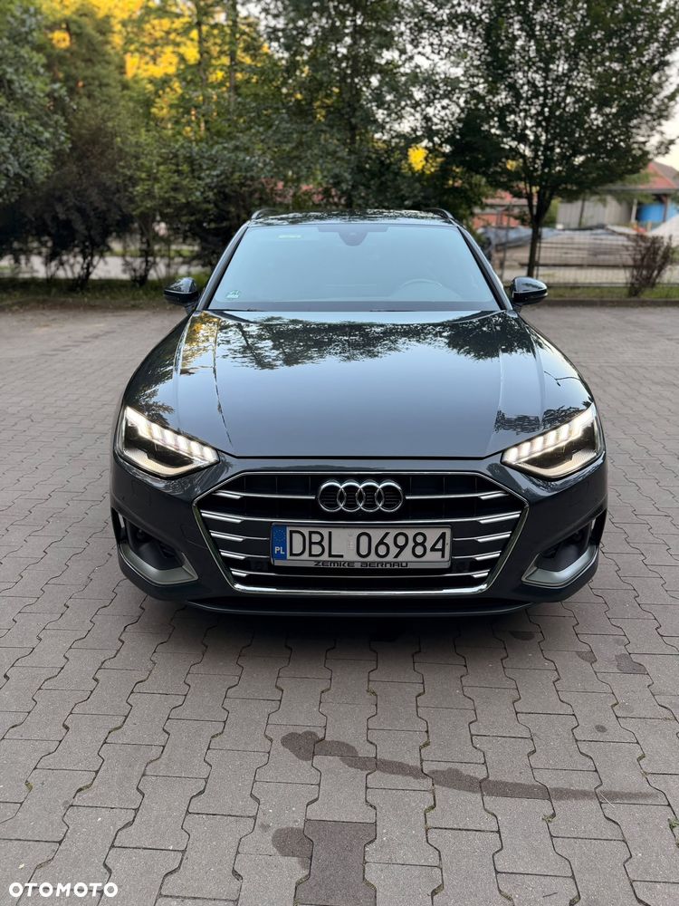 Audi A4 Avant - 1