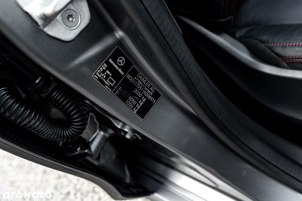 Mercedes-Benz CLA 250 4Matic 7G-DCT Sport - 26