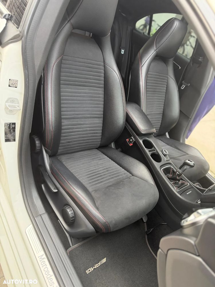 Mercedes-Benz CLA 180 AMG Line - 18