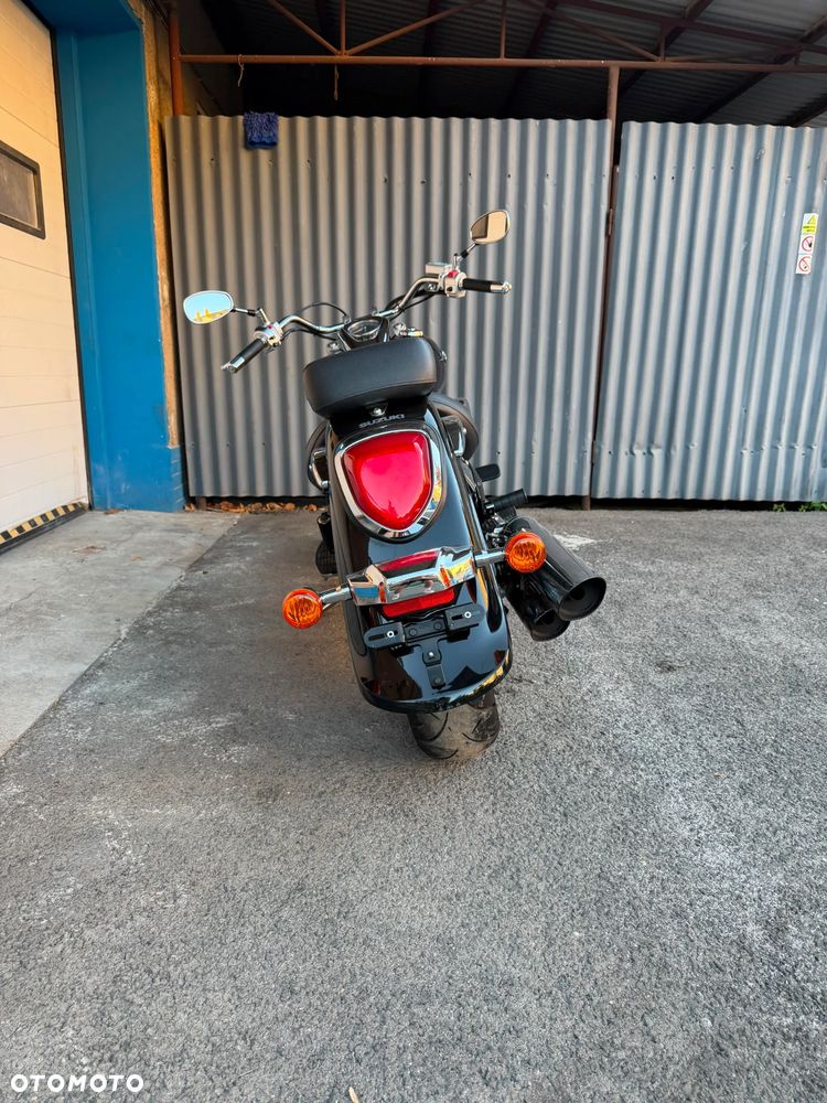 Suzuki Intruder - 5