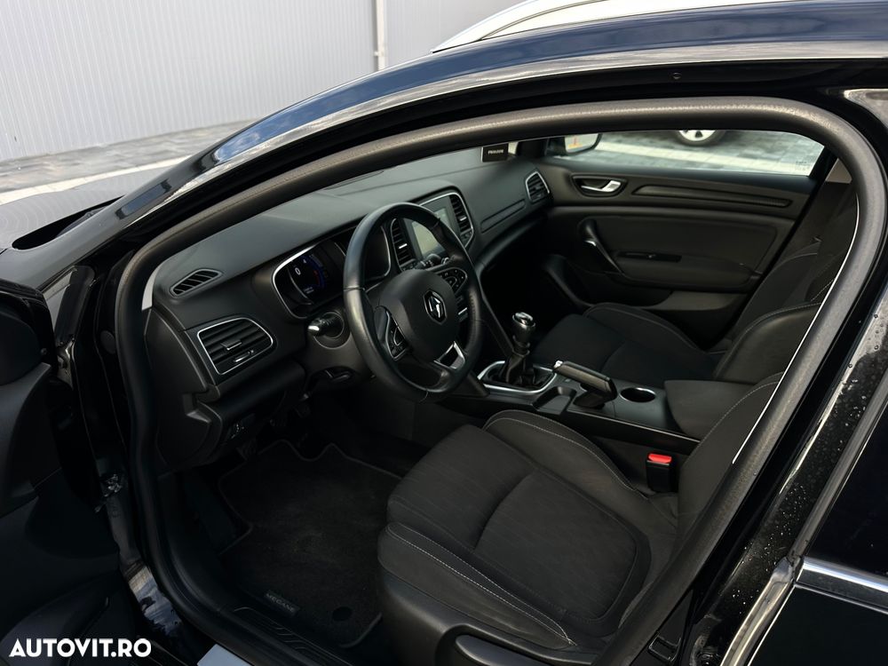 Renault Megane BLUE dCi 115 LIMITED - 12