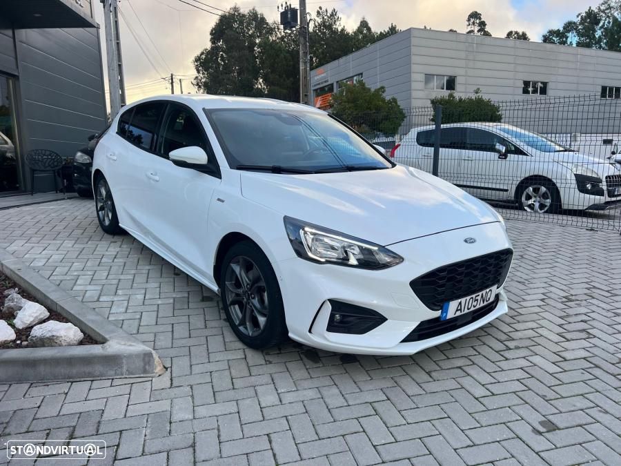 Ford Focus 1.0 EcoBoost MHEV ST-Line - 4