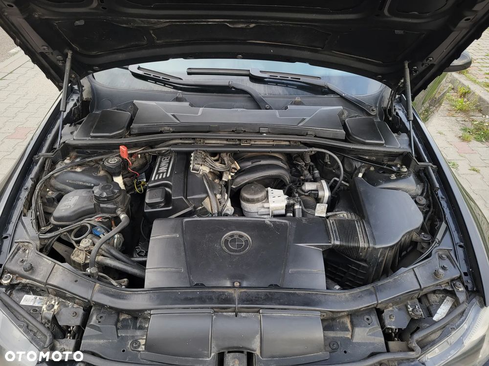 BMW Seria 3 318i - 10