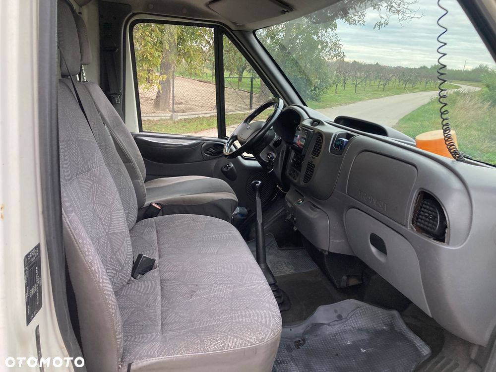 Ford Transit - 13