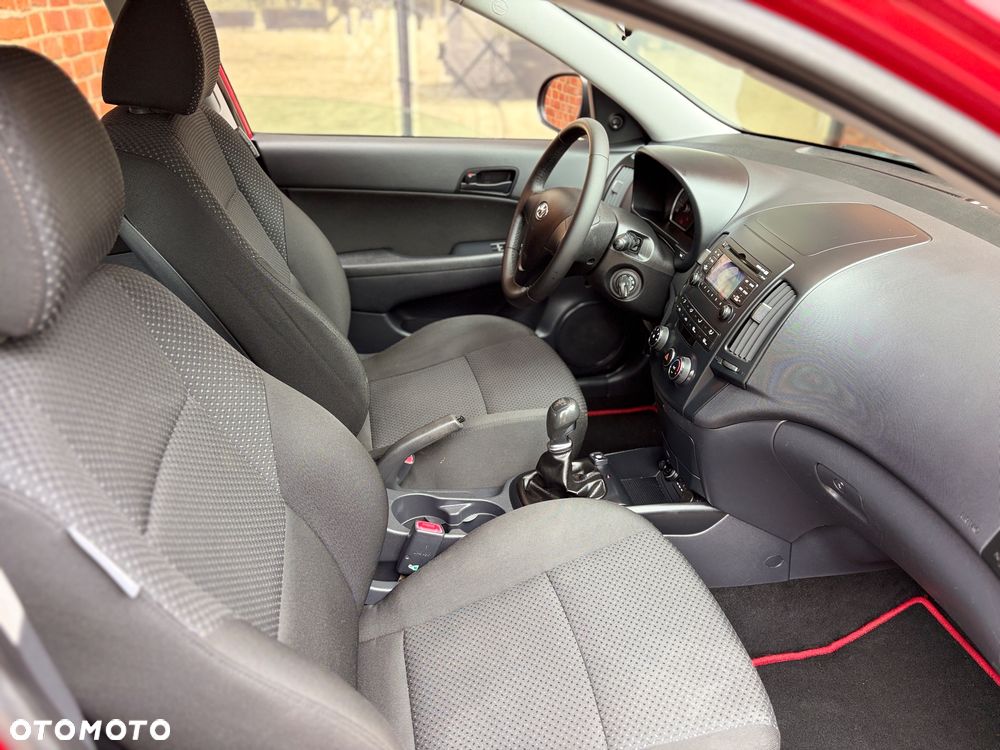 Ford Fiesta 1.0 EcoBoost Trend - 19