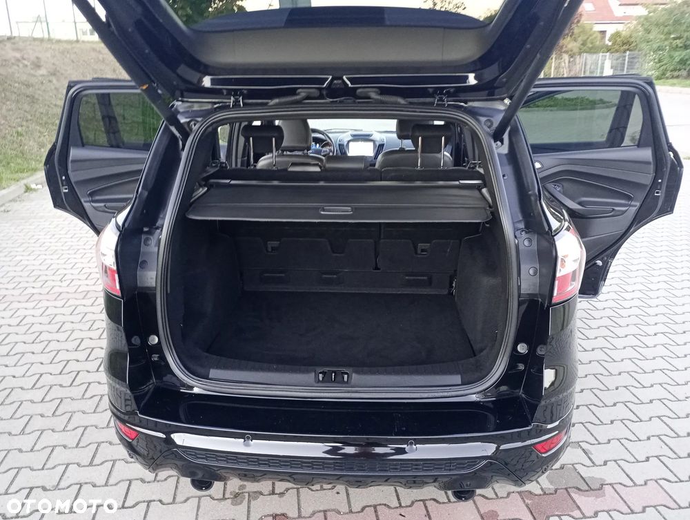 Ford Kuga 1.5 EcoBoost 2x4 ST-Line - 31