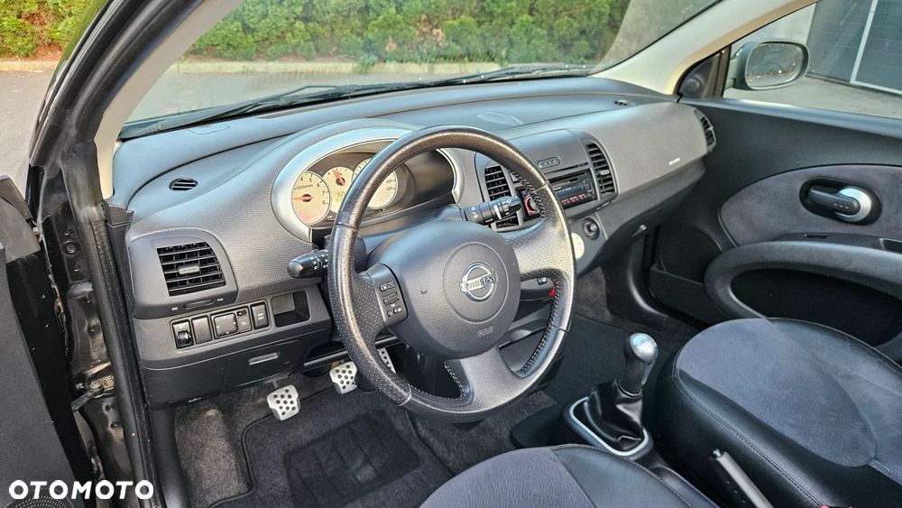 Nissan Micra 1.6 Active Luxury - 14