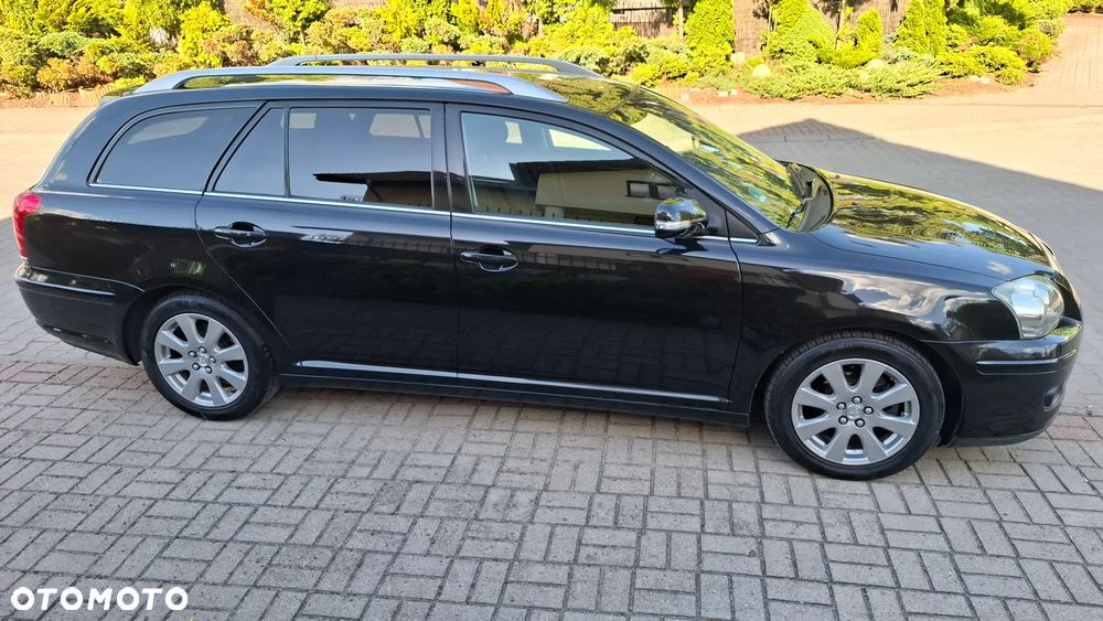 Toyota Avensis 1.8 VVT-i Sol Premium - 6