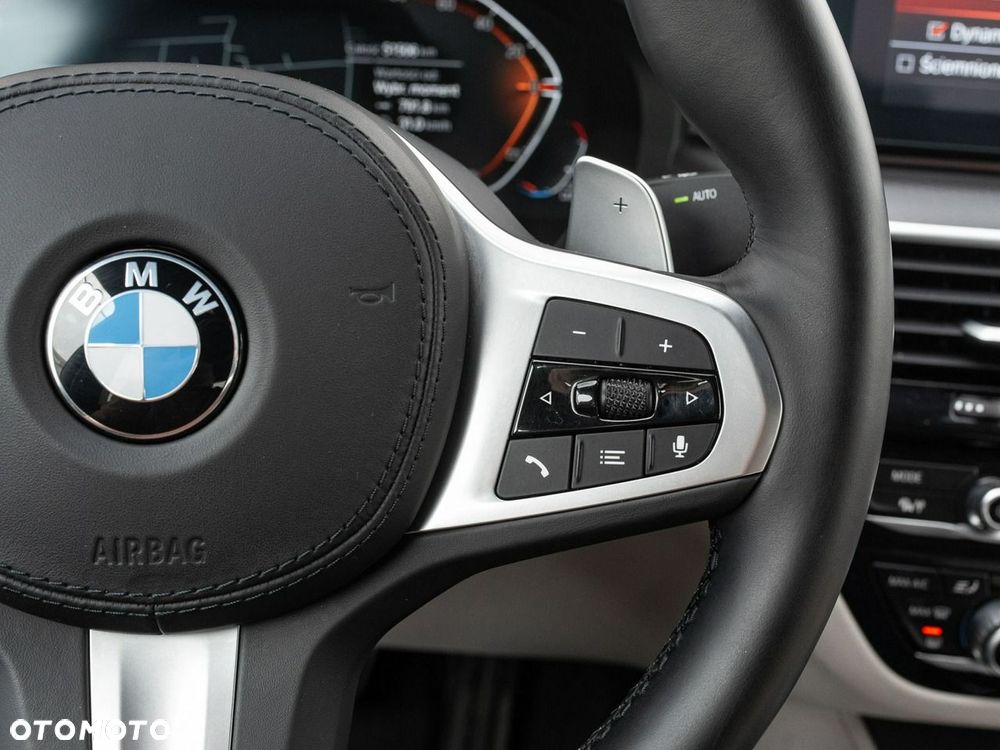 BMW Seria 5 530d xDrive mHEV M Sport sport - 15