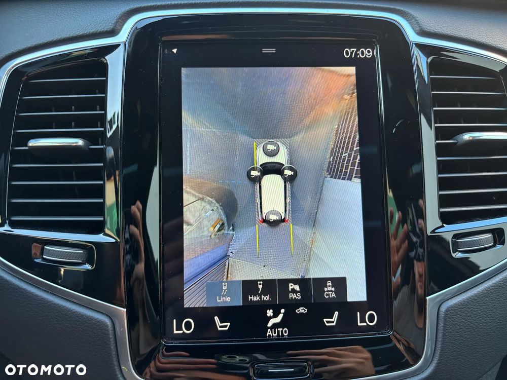 Volvo XC 90 D5 AWD Geartronic RDesign - 33