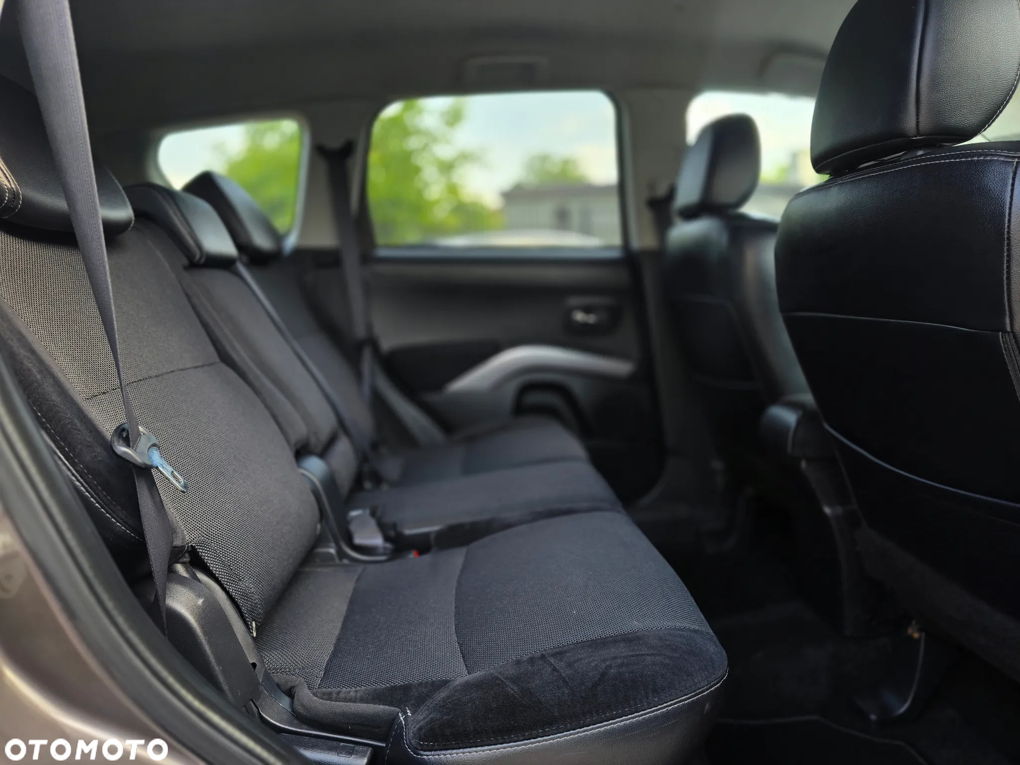 Mitsubishi Outlander - 20