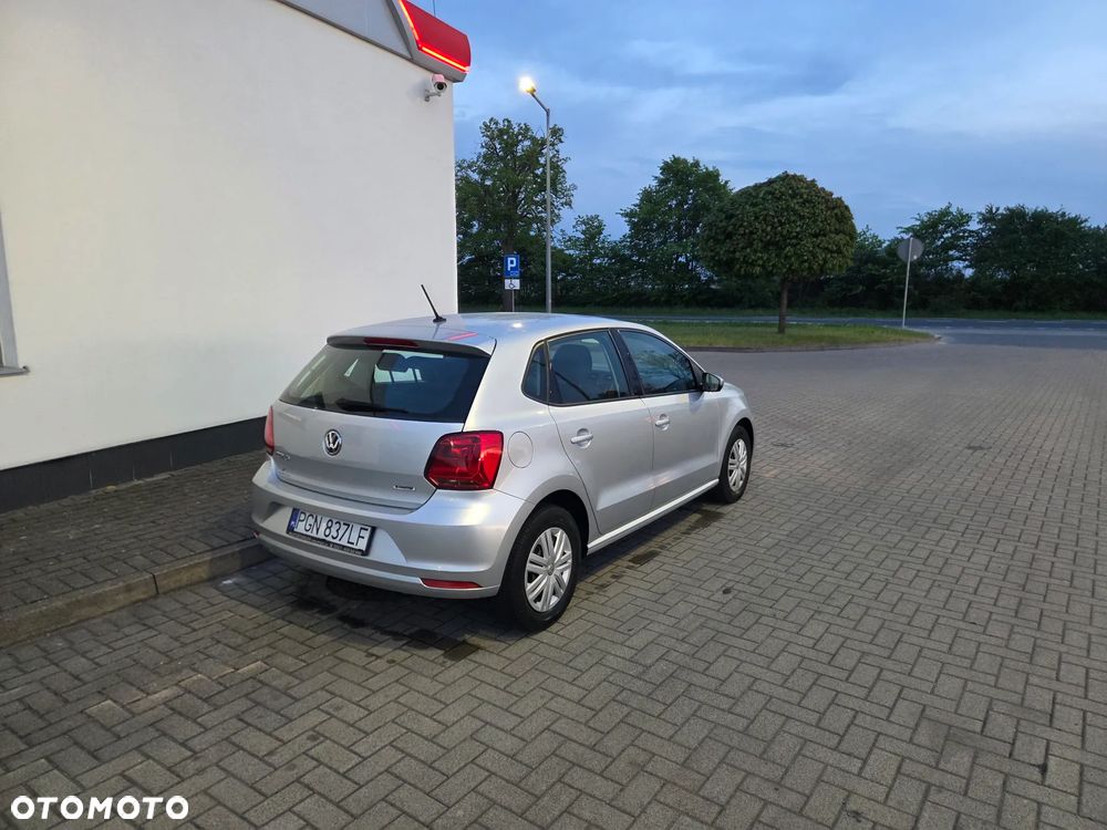 Volkswagen Polo 1.0 (Blue Motion Technology) Comfortline - 4