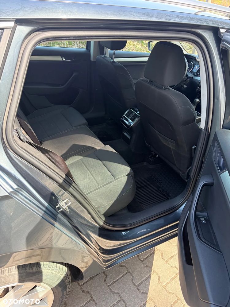 Skoda Superb 2.0 TDI Ambition DSG - 16