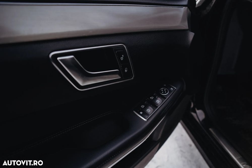 Mercedes-Benz E - 11